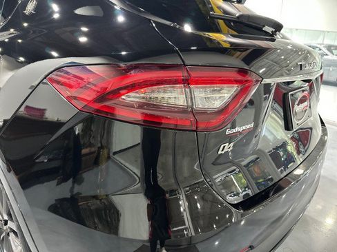 Used 2019 Maserati Levante GranSport AWD/4WD image 36