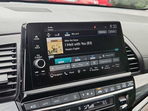 Certified 2025 Honda Odyssey Elite image 16