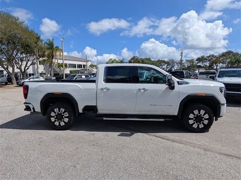Used 2024 GMC Sierra 2500 Denali w/ Denali Reserve Package image 8