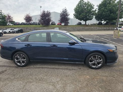 Used 2024 Honda Accord EX image 4