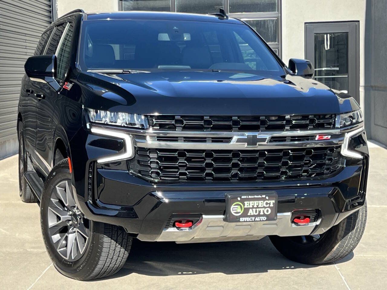 Used 2022 Chevrolet Suburban Z71 AWD/4WD image 5