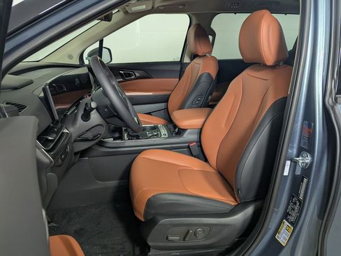 New 2026 Kia Carnival SX FWD image 12