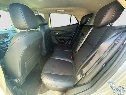 Used 2022 Buick Encore Preferred w/ Safety Package image 25