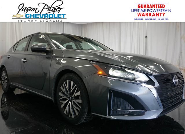 Used 2023 Nissan Altima 2.5 SV FWD image 1