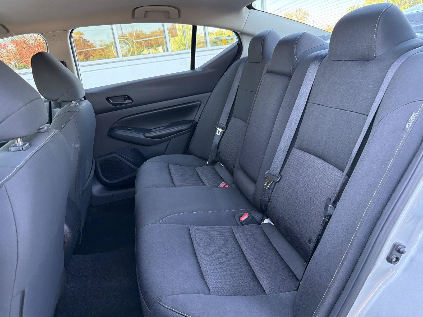 Used 2024 Nissan Altima 2.5 SV FWD image 33