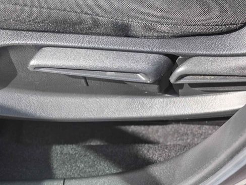 Certified 2024 Honda HR-V LX image 22