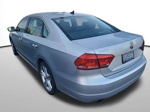 Used 2014 Volkswagen Passat 1.8T SE image 12