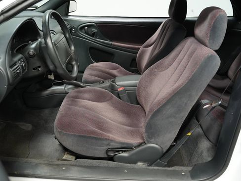 Used 1999 Chevrolet Cavalier Z24 image 29