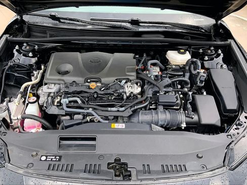 Used 2025 Toyota Camry LE FWD image 29