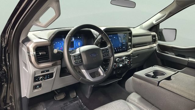 Used 2025 Ford F150 XLT w/ Equipment Group 301A Standard AWD/4WD image 17
