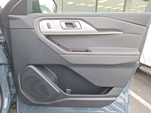 New 2026 Ford Explorer Active w/ Active Comfort Package image 15