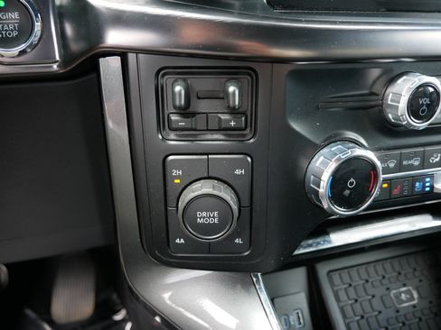 Used 2023 Ford F150 Lariat w/ Equipment Group 502A High AWD/4WD image 31