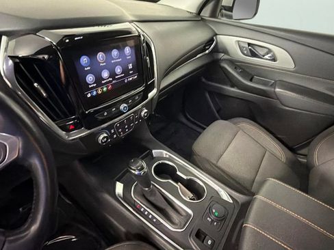 Used 2020 Chevrolet Traverse LT FWD image 19