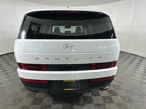 Used 2026 Hyundai Santa Fe SE AWD/4WD image 3