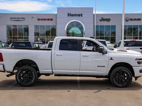 New 2027 RAM 2500 Laramie AWD/4WD image 3