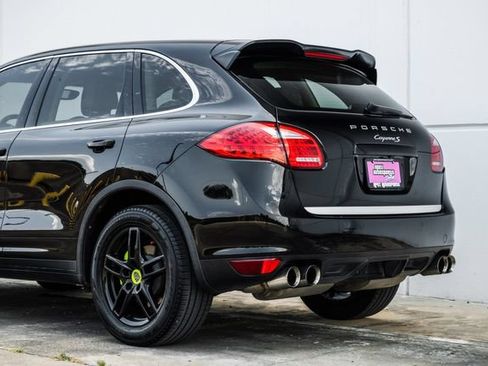 Used 2014 Porsche Cayenne S AWD/4WD image 41