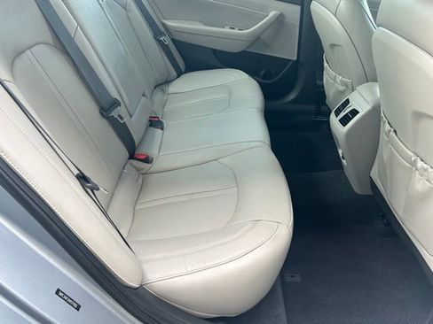 Used 2017 Hyundai Sonata Limited w/ Ultimate Package 04 image 27