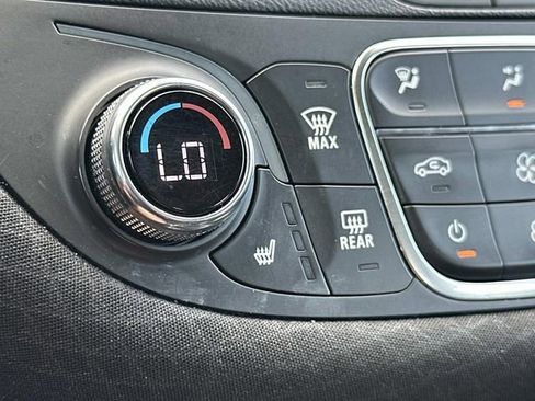 Used 2023 Chevrolet Malibu LT FWD image 24