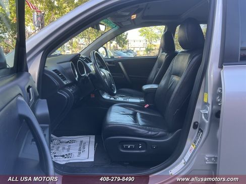 Used 2009 Toyota Highlander Sport AWD/4WD image 25