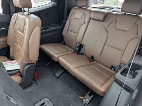 Used 2020 Kia Telluride SX w/ SX Prestige Package image 16