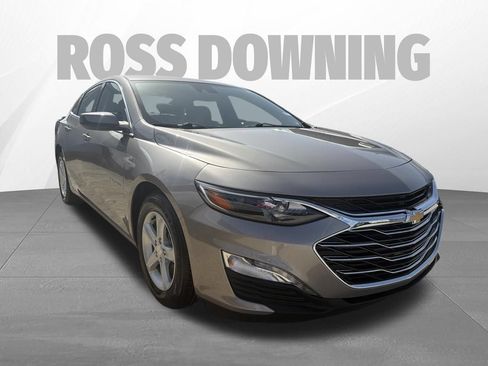 Used 2024 Chevrolet Malibu LT FWD image 3