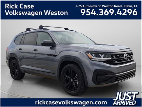 Used 2023 Volkswagen Atlas SEL R-Line AWD/4WD image 1