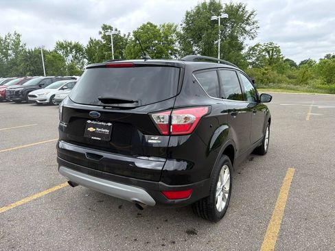 Used 2018 Ford Escape SE w/ SE Sync 3 Package AWD/4WD image 7