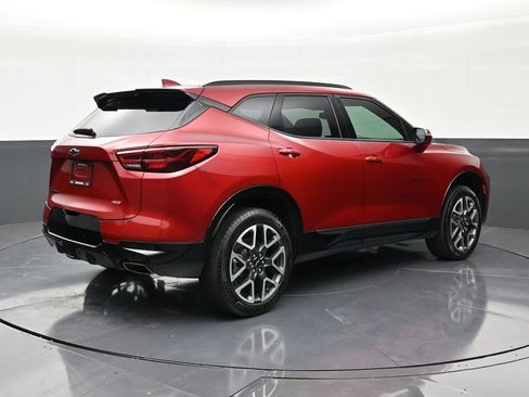 Used 2025 Chevrolet Blazer RS FWD image 5