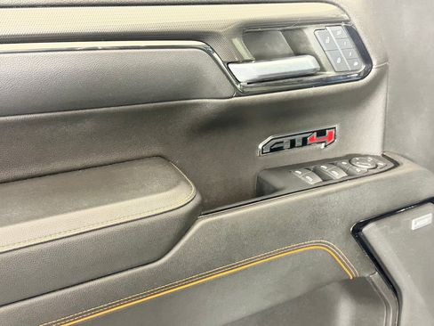 Used 2022 GMC Sierra 1500 AT4 w/ AT4 Premium Package AWD/4WD image 14