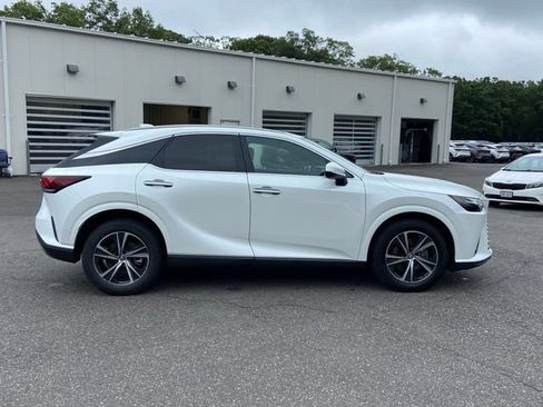 Used 2024 Lexus RX 350 Premium w/ Accessory Package (Z1) AWD/4WD image 4