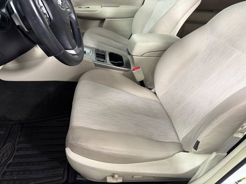 Used 2014 Subaru Outback 2.5i Premium AWD/4WD image 12