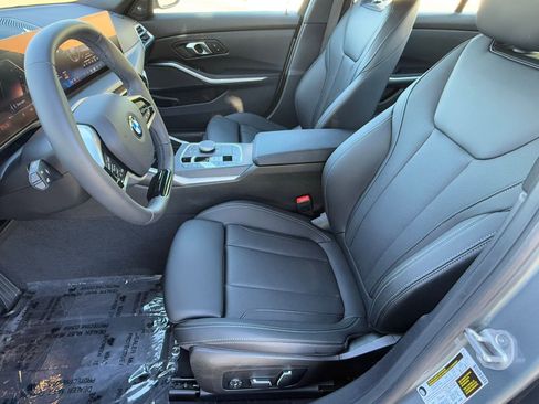Used 2025 BMW 330i Sedan w/ Convenience Package image 19