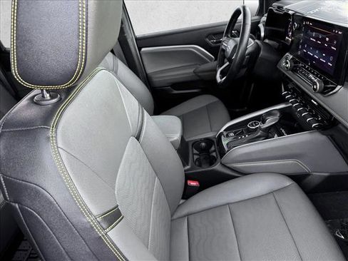 Used 2023 Chevrolet Colorado ZR2 w/ ZR2 Convenience Package III image 20