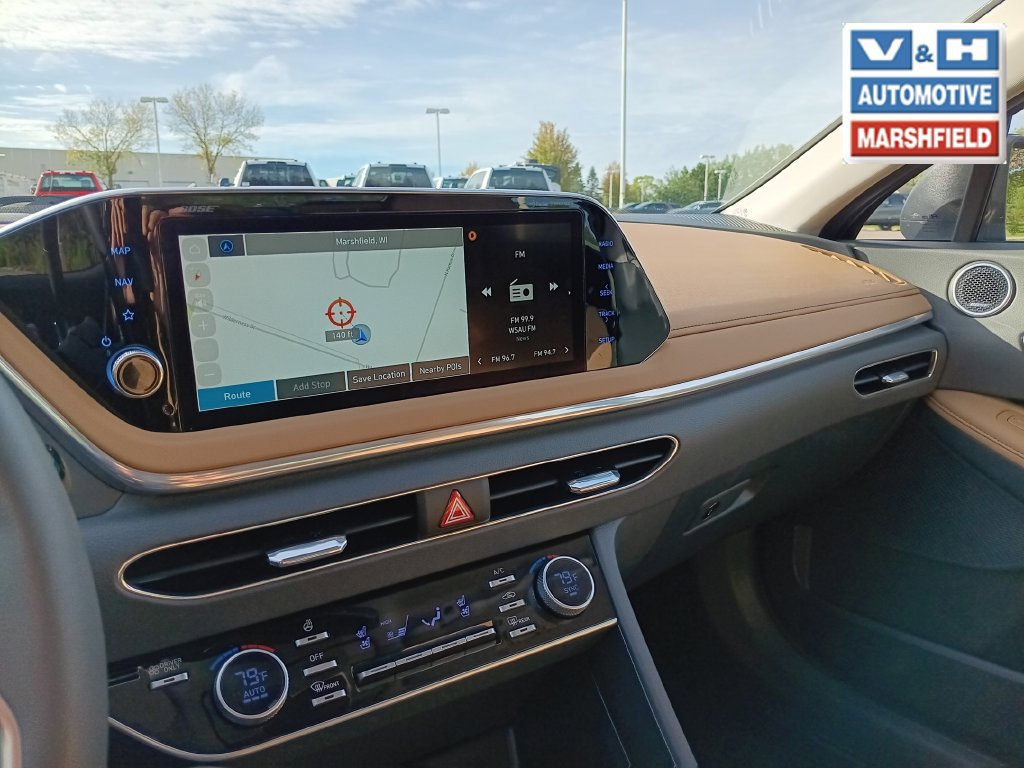 Used 2023 Hyundai Sonata Limited w/ Cargo Package FWD image 15