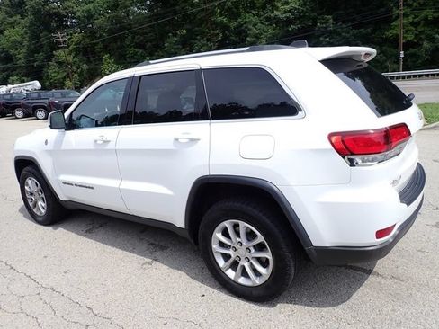Used 2021 Jeep Grand Cherokee Laredo AWD/4WD image 7