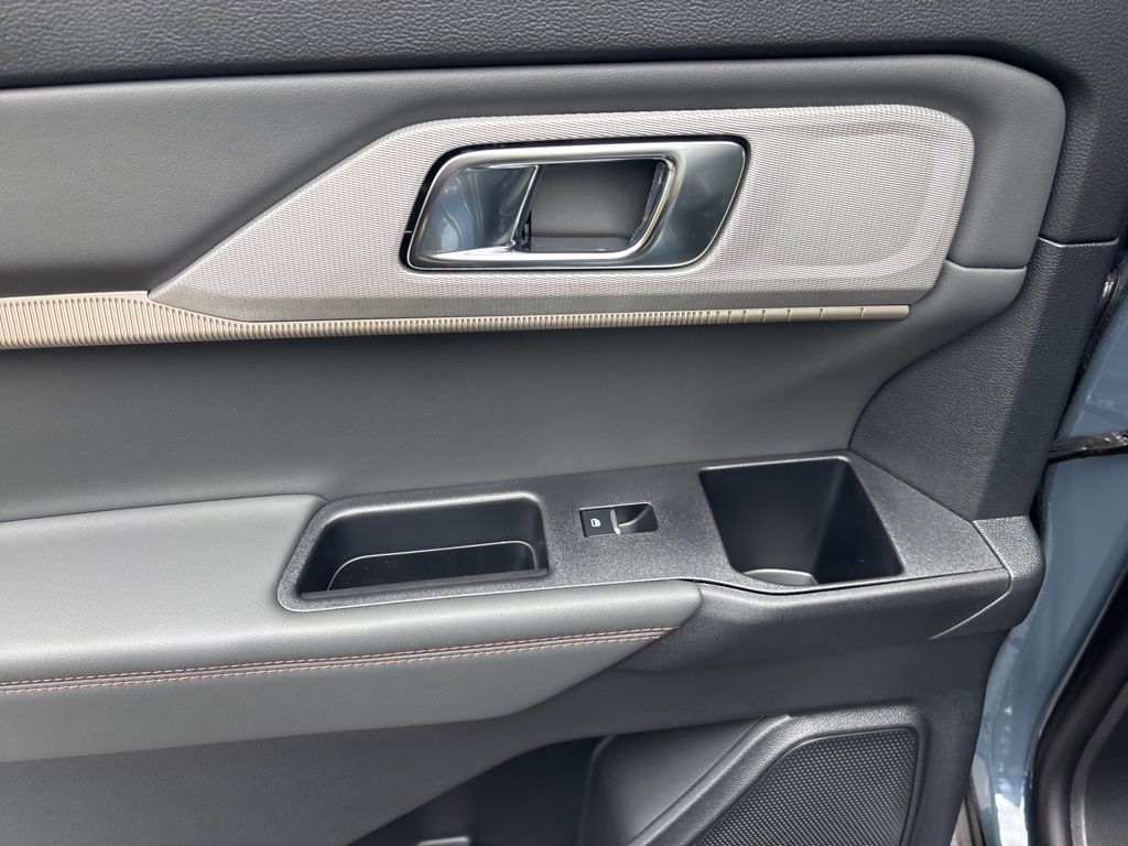 New 2026 Ford Explorer Active w/ Active Comfort Package RWD image 14