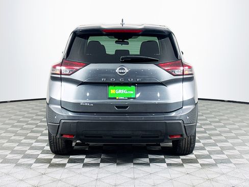 Used 2026 Nissan Rogue SV image 8
