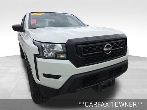 Used 2022 Nissan Frontier S w/ Technology Package AWD/4WD image 2