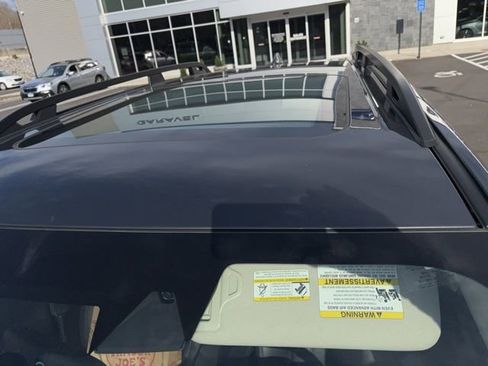 Used 2023 Subaru Forester Limited image 4