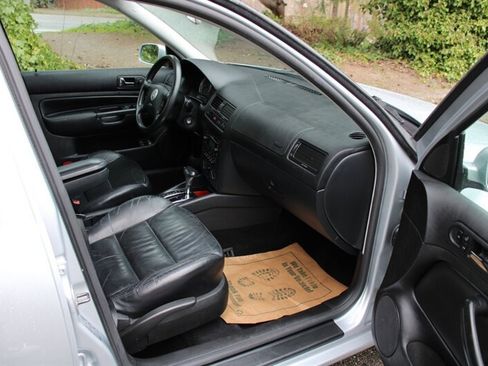 Used 2005 Volkswagen Jetta GLS image 14