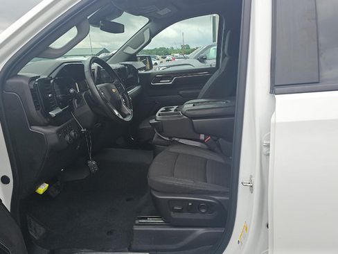 Used 2024 Chevrolet Silverado 1500 LT AWD/4WD image 4
