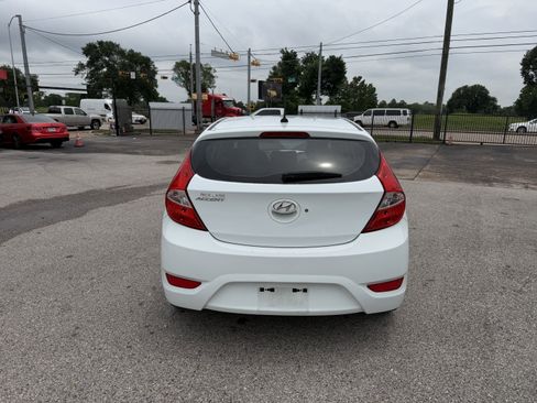 Used 2013 Hyundai Accent GS FWD image 8