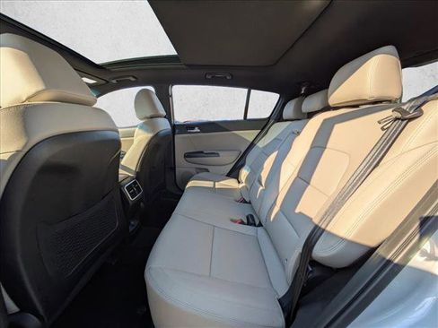 Used 2020 Kia Sportage S w/ S Sunroof Package image 17