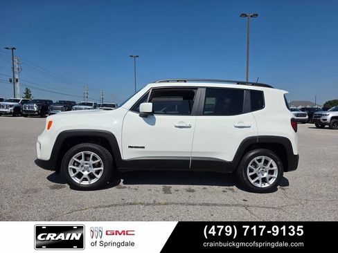 Used 2020 Jeep Renegade Latitude w/ Cold Weather Group AWD/4WD image 4