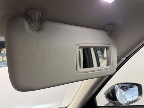 Used 2023 MAZDA CX-50 2.5 S w/ Preferred Plus Pkg image 30