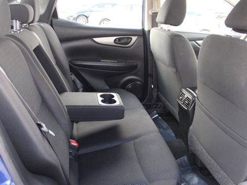 Used 2017 Nissan Rogue Sport S w/ S Appearance Package image 21