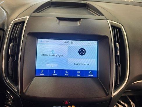 Used 2020 Ford Edge Titanium w/ Cargo Accessory Package FWD image 24