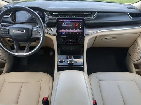 Used 2021 Jeep Grand Cherokee L Limited AWD/4WD image 14
