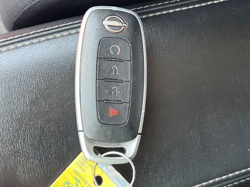 Used 2023 Nissan Kicks SV image 28