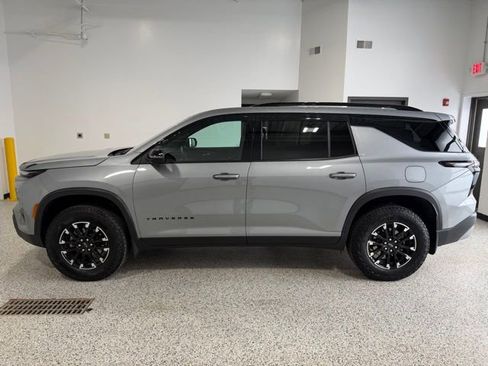 Used 2025 Chevrolet Traverse Z71 w/ Driver Confidence Package image 6